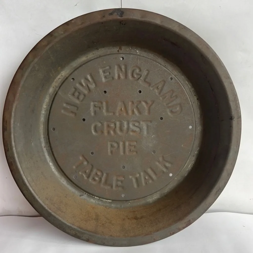 Antique New England Flaky Crust Pie Tin Pan Plate 9.5”